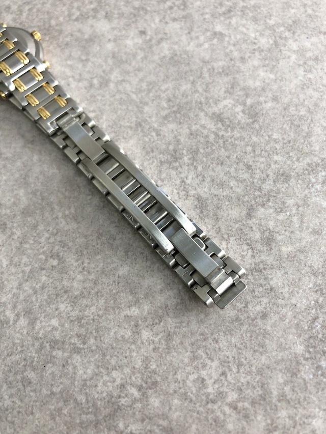 GUCCI グッチ 腕時計 ゴールド シルバー ステンレススチール クウォーツ 9000L vintage ヴィンテージ オールド rttj33