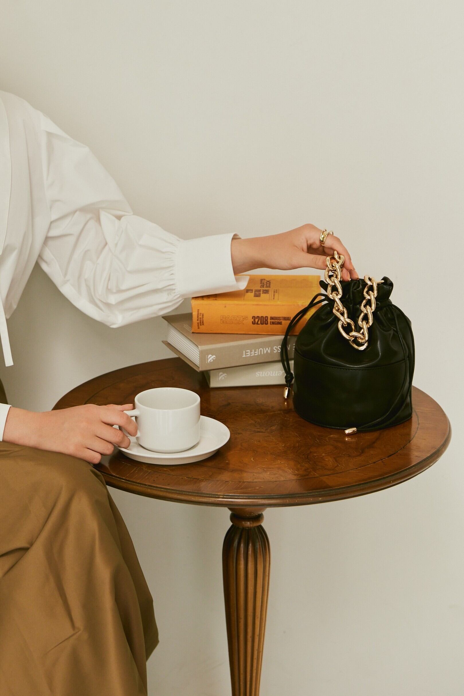 Chain drawstring bag BLACK