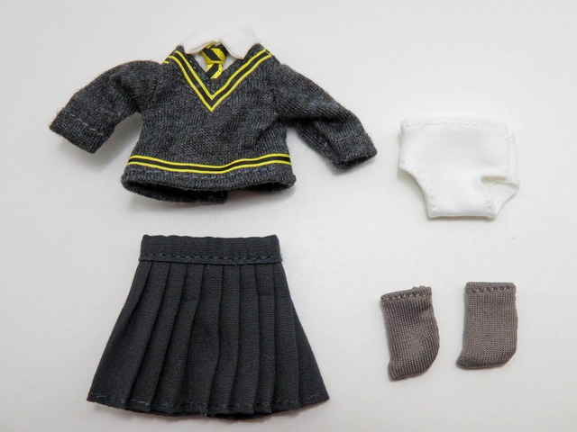 【SALE】ねんどろいどどーる おようふくセット ハッフルパフ セーター付きシャツ girl