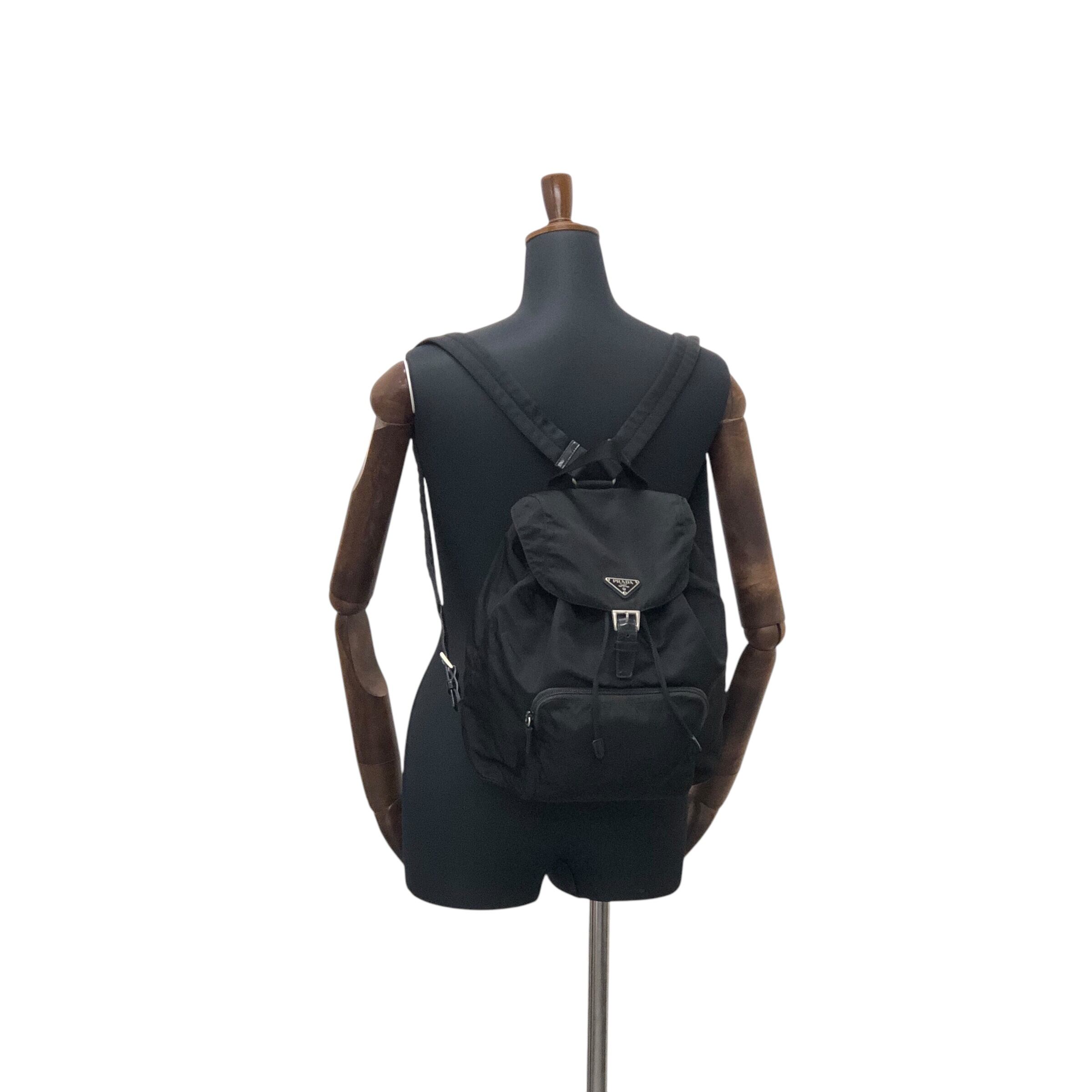 PRADA プラダ バックパック ブラック トライアングルロゴ ナイロン