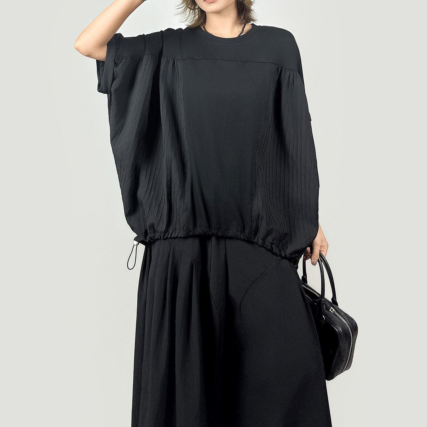 ASYMMETRIC DRAWSTRING HEM SHORT SLEEVE TOP M-17327