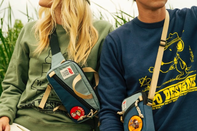 UK発　限定トリプルコラボ・記念コレクション「PEANUTS x TSPTR x TOPO Designs」 MINI SHOULDER PACK Hemp/Desert Palm