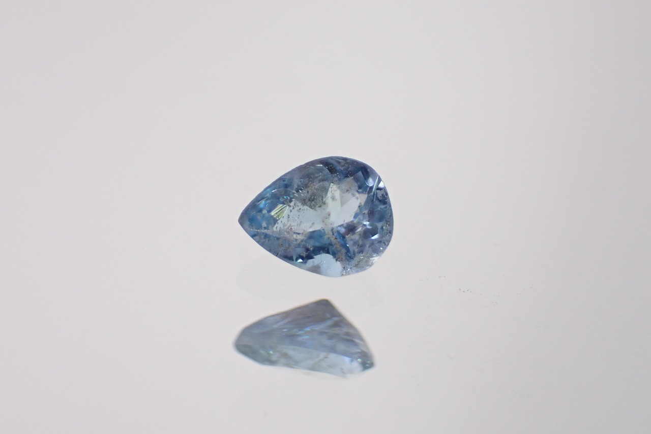 サンタマリアアクアマリン　0.24ct　[E10-57]