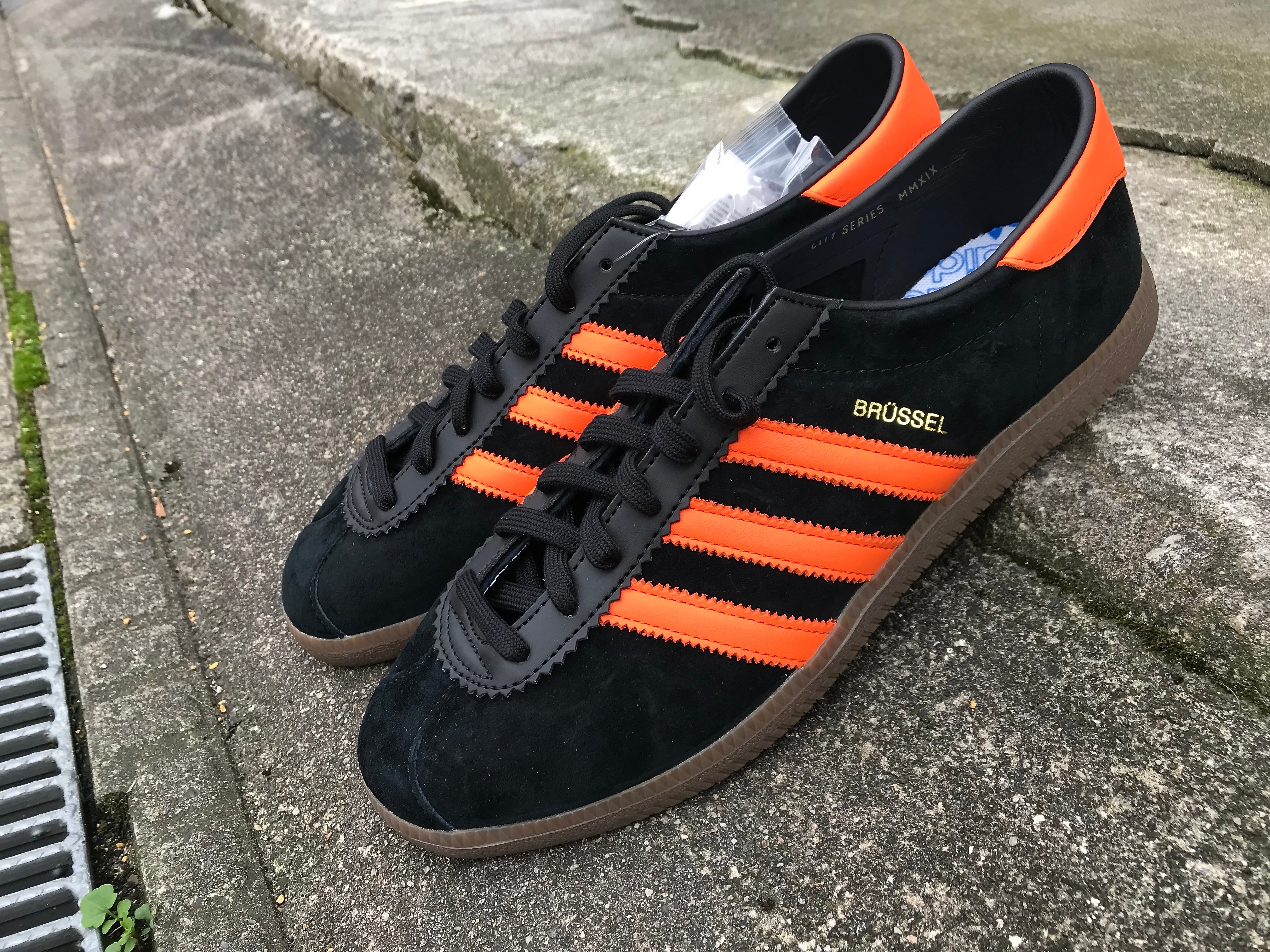 ADIDAS BRUSSELS CBLACK/ORANGE/GOLDMT   "JACK OF ALL TRADES" 万屋