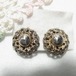 シックな古色のドーム形イヤリング　アクセサリー卸値以下でセール　K1951E