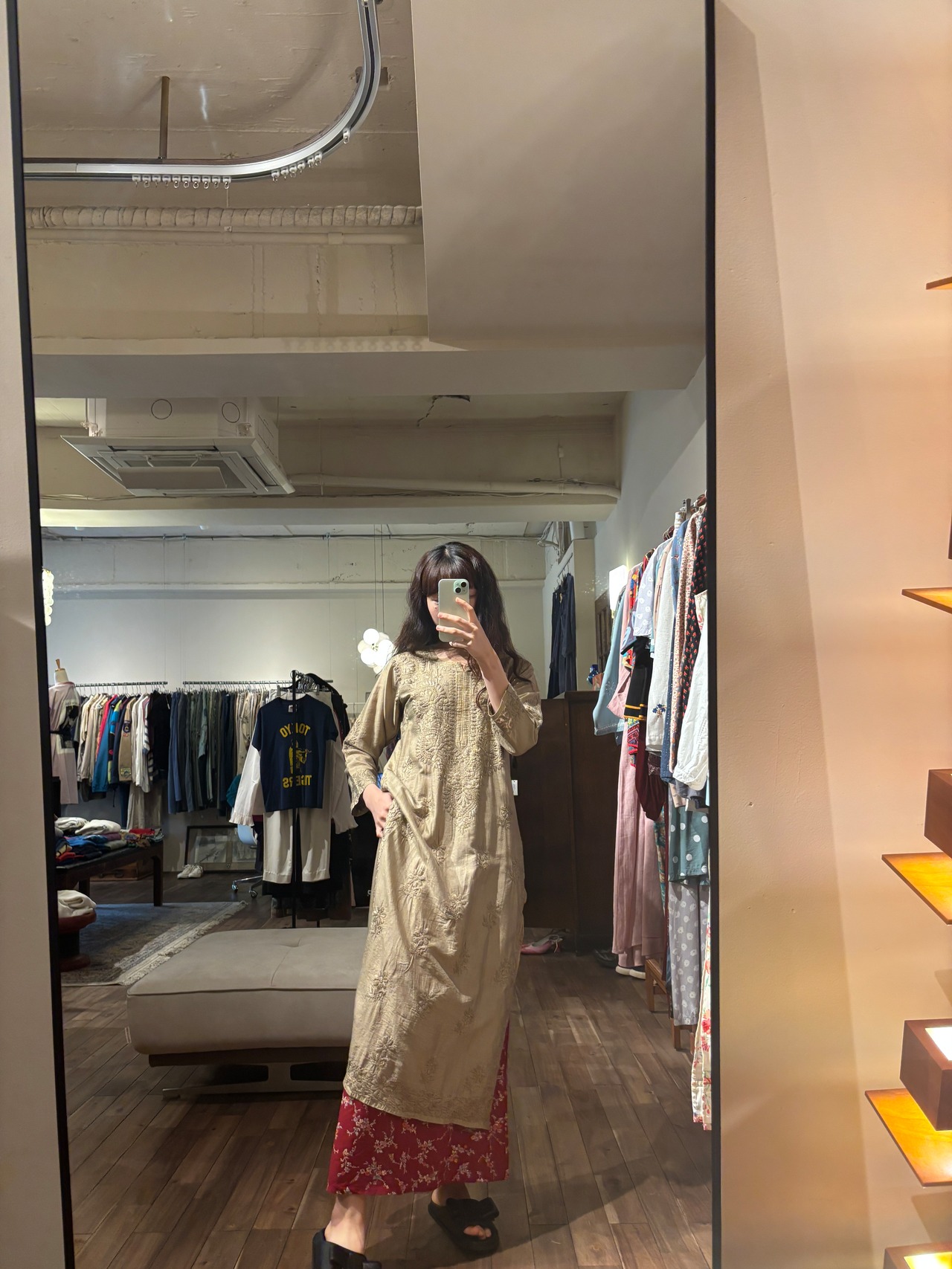 インド チカンカリ ハンドメイド刺繍ベージュワンピース