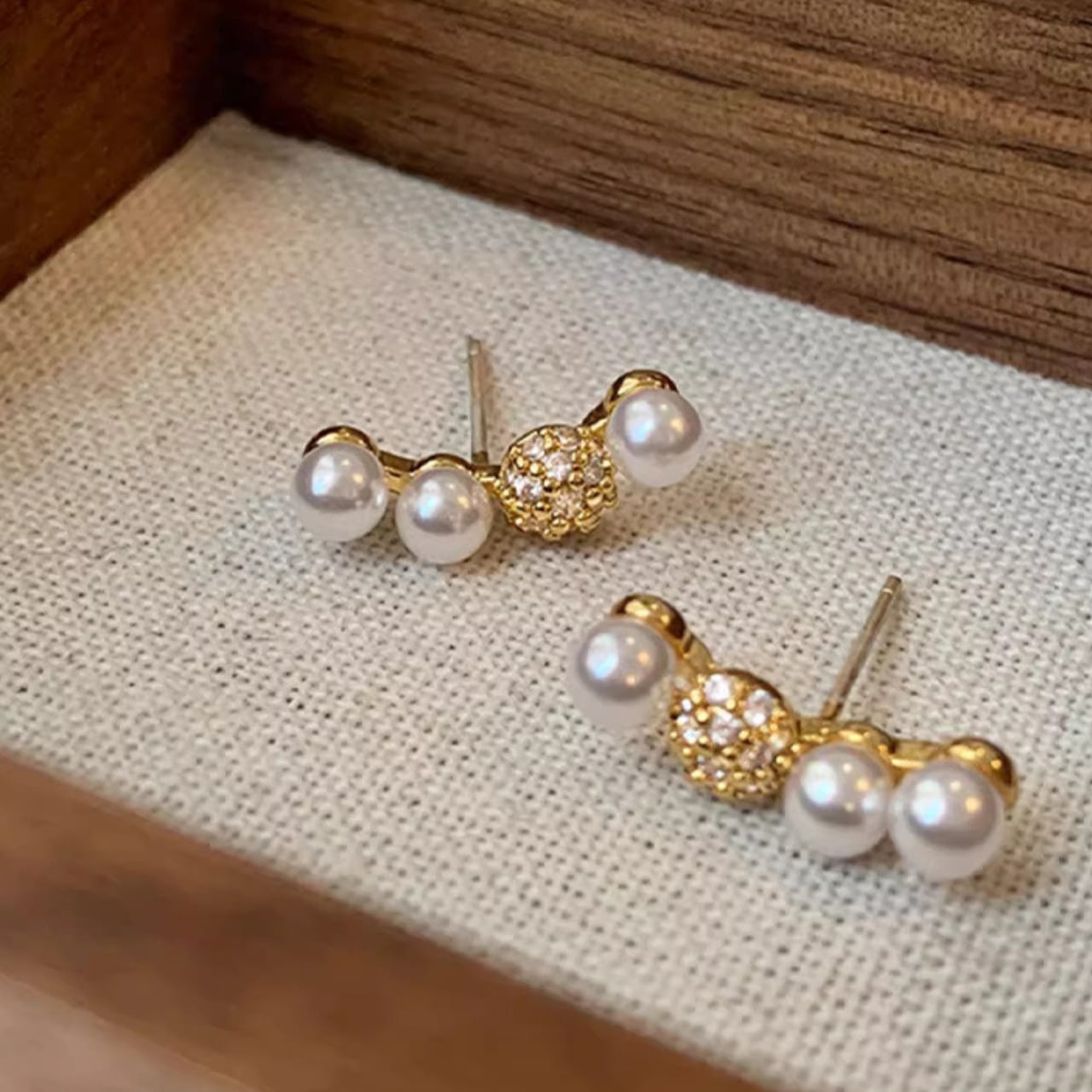 4ストーンエレガントペアピアス ACC3289