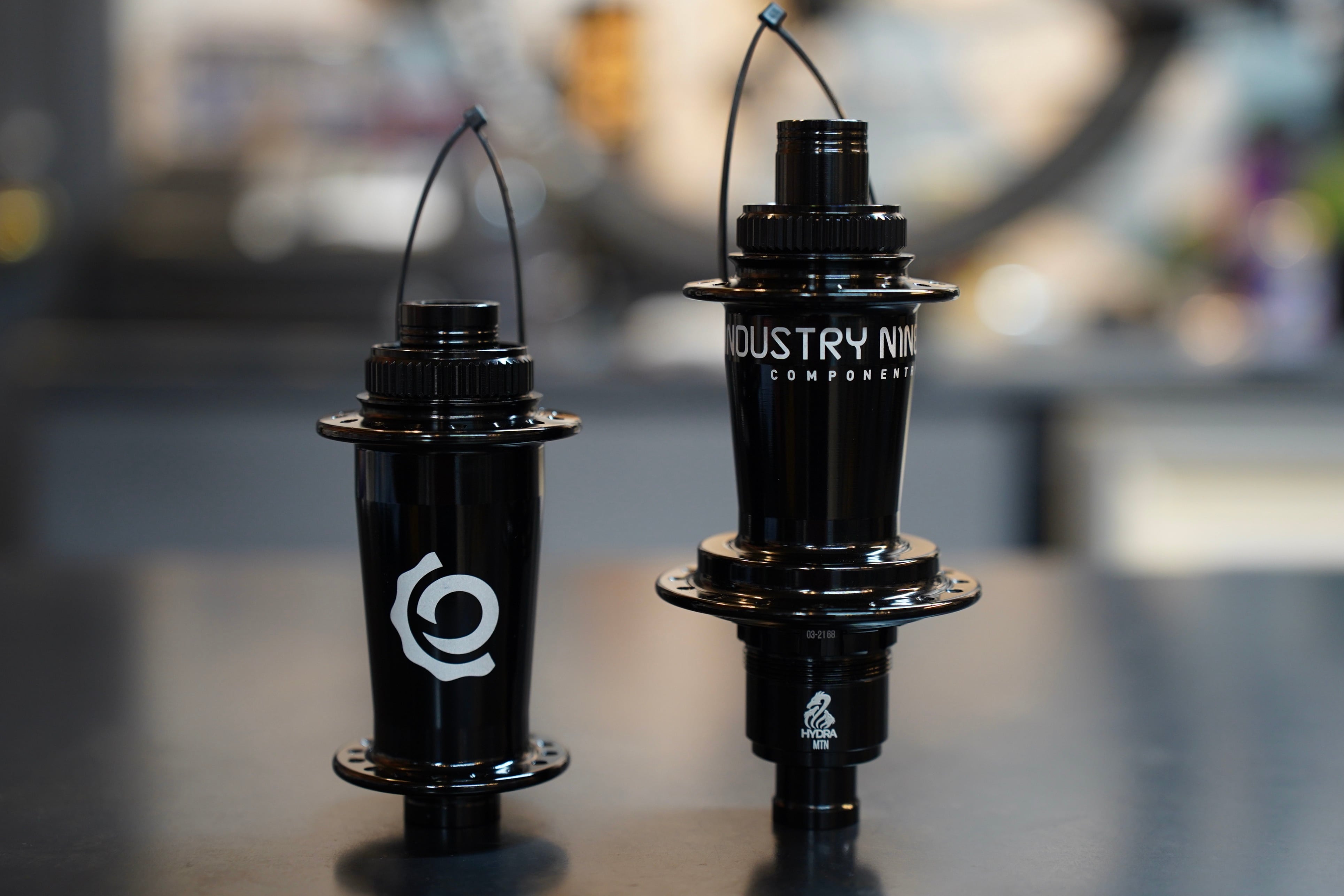 INDUSTRY NINE 前後ハブセット MTB HYDRA センターロック 32H 