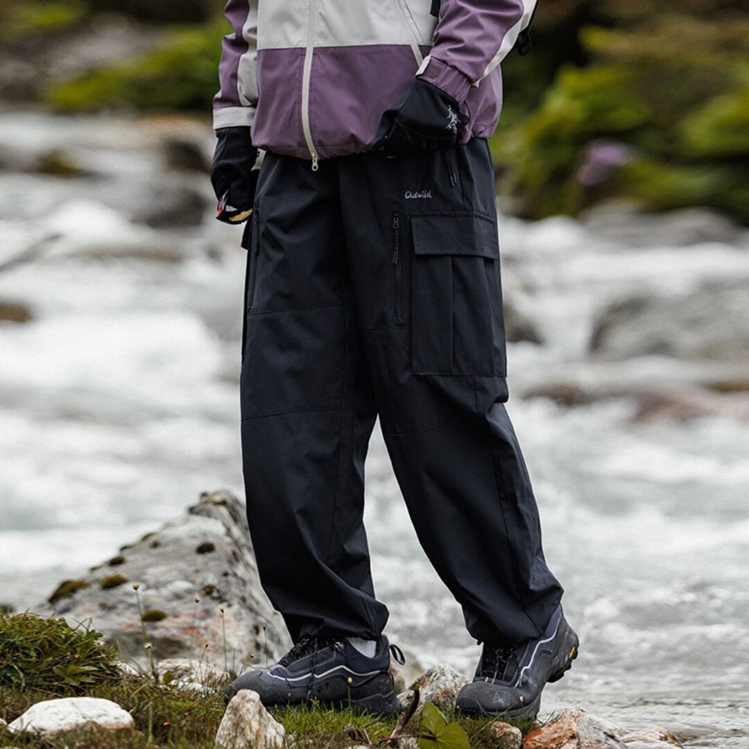 水や汚れに強いストレートアウトドアパンツ A18583