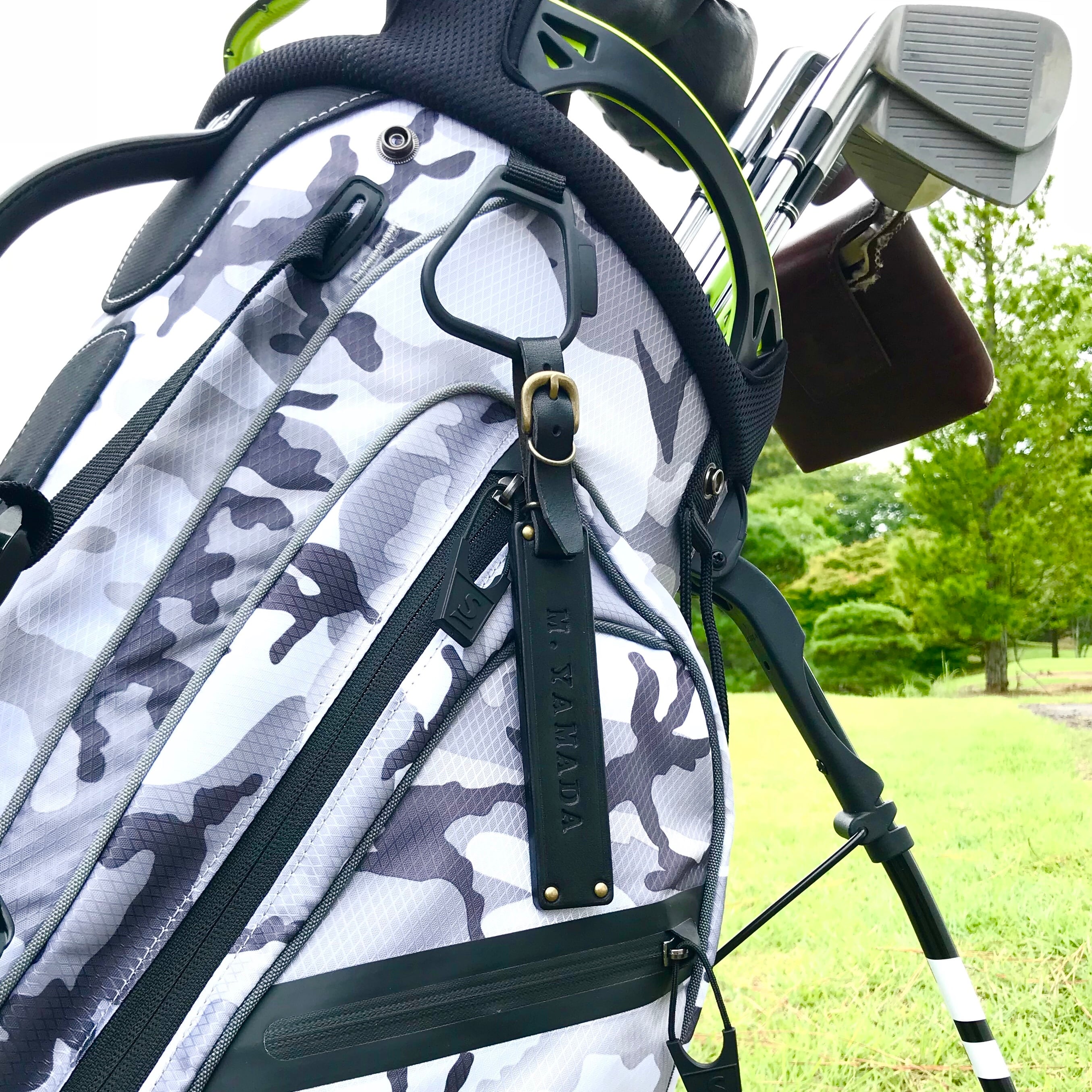 極美品MARK&LONA完売品　早い物勝ち⭐︎希少⭐︎モノグラム　ネームプレート付き 極美品MARK&LONA完売品早い物勝ち⭐︎希少⭐︎モノグラムネーム