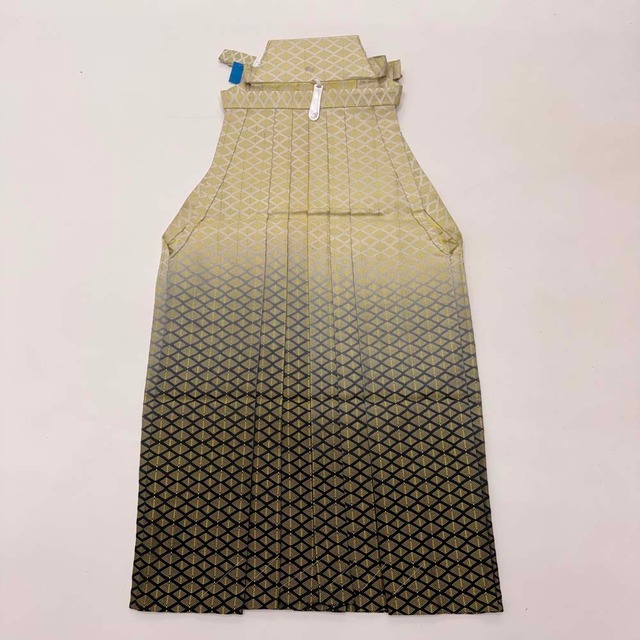 袴 行灯袴 男袴 紐下丈92cm 男性用袴 2L サイズ 成人式袴 金 黒 中古 4204