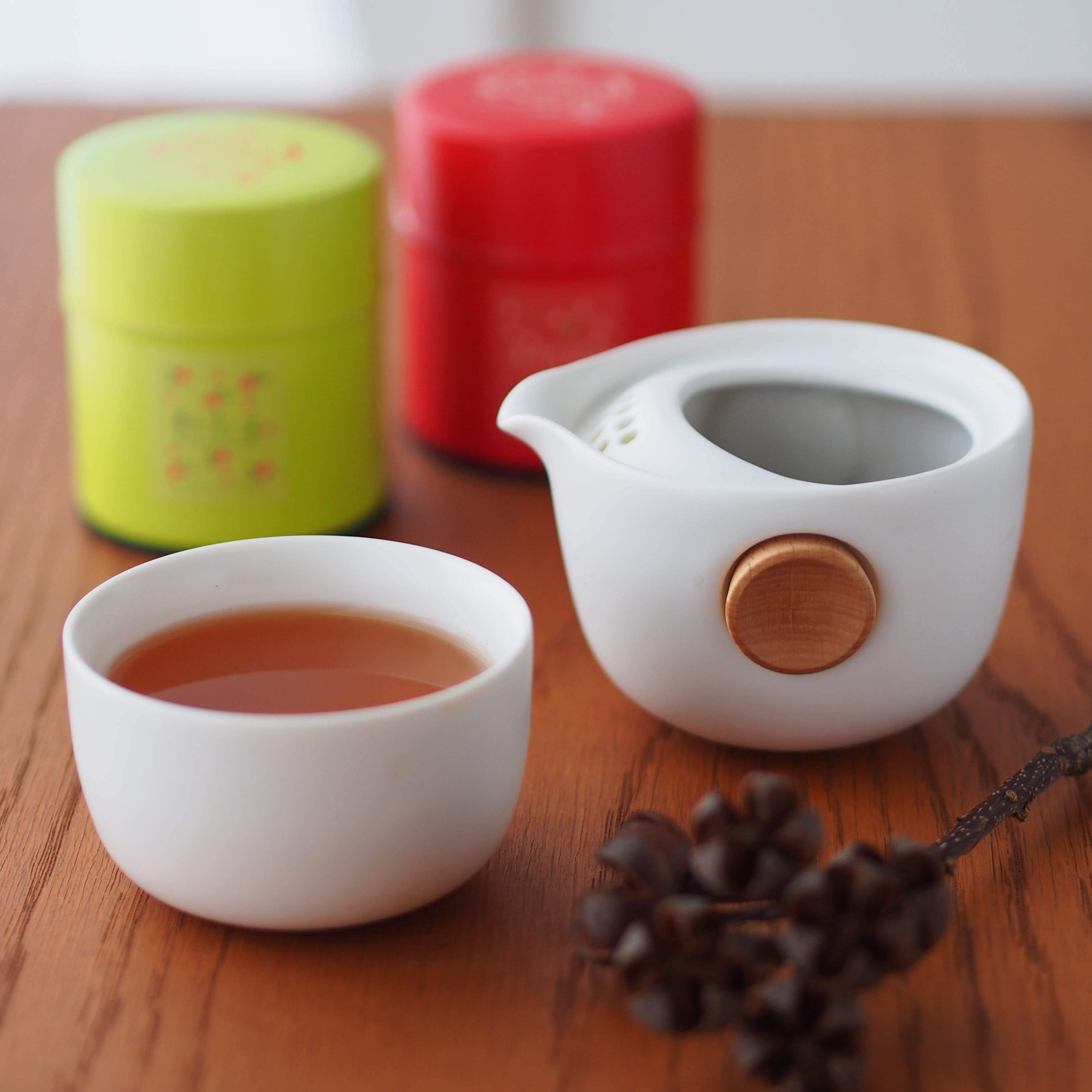 【台湾茶藝館 狐月庵】プレゼント、ギフトに台湾茶は如何でしょうか。台湾茶 台湾茶器と茶缶2個セット【翠玉色】
