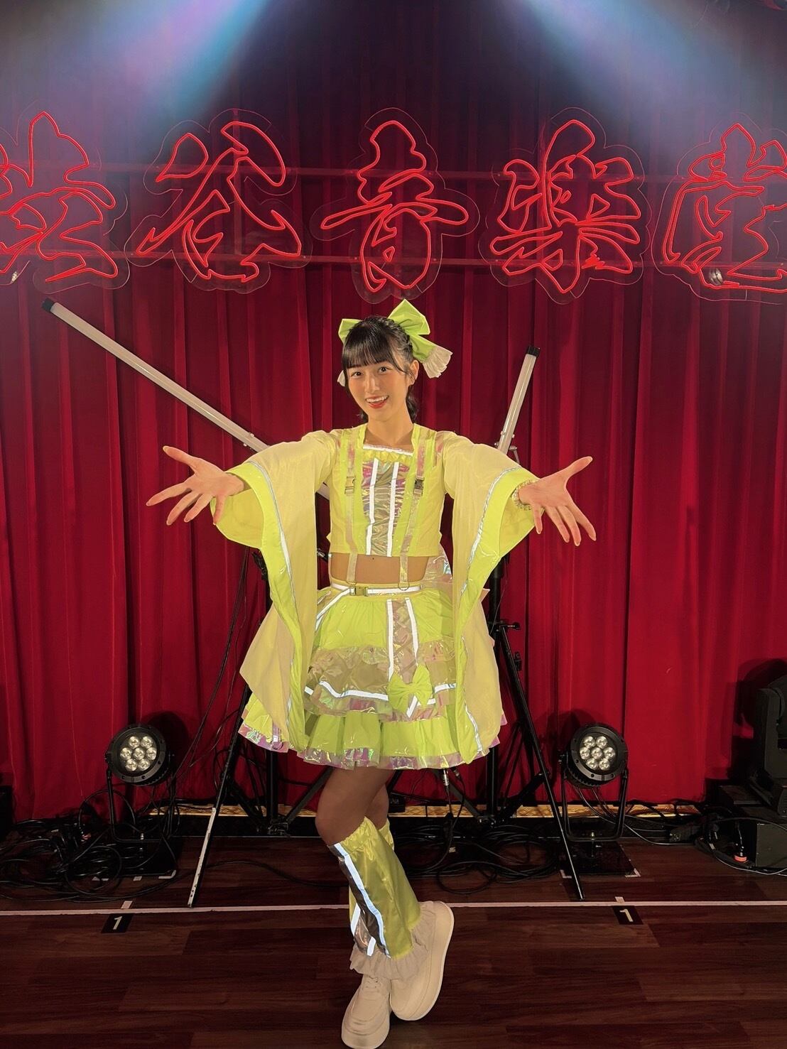 新衣装アクリルキーホルダー（神崎ねね） | にっぽん！真骨頂