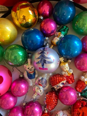 クリスマスオーナメントとクリスマス柄帽子箱のセット (211116)