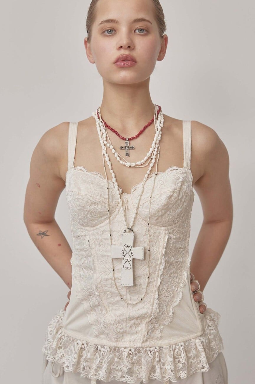 ☆aespa ウィンター 着用！！【SCULPTOR】Cross Hair On Strap Wallet