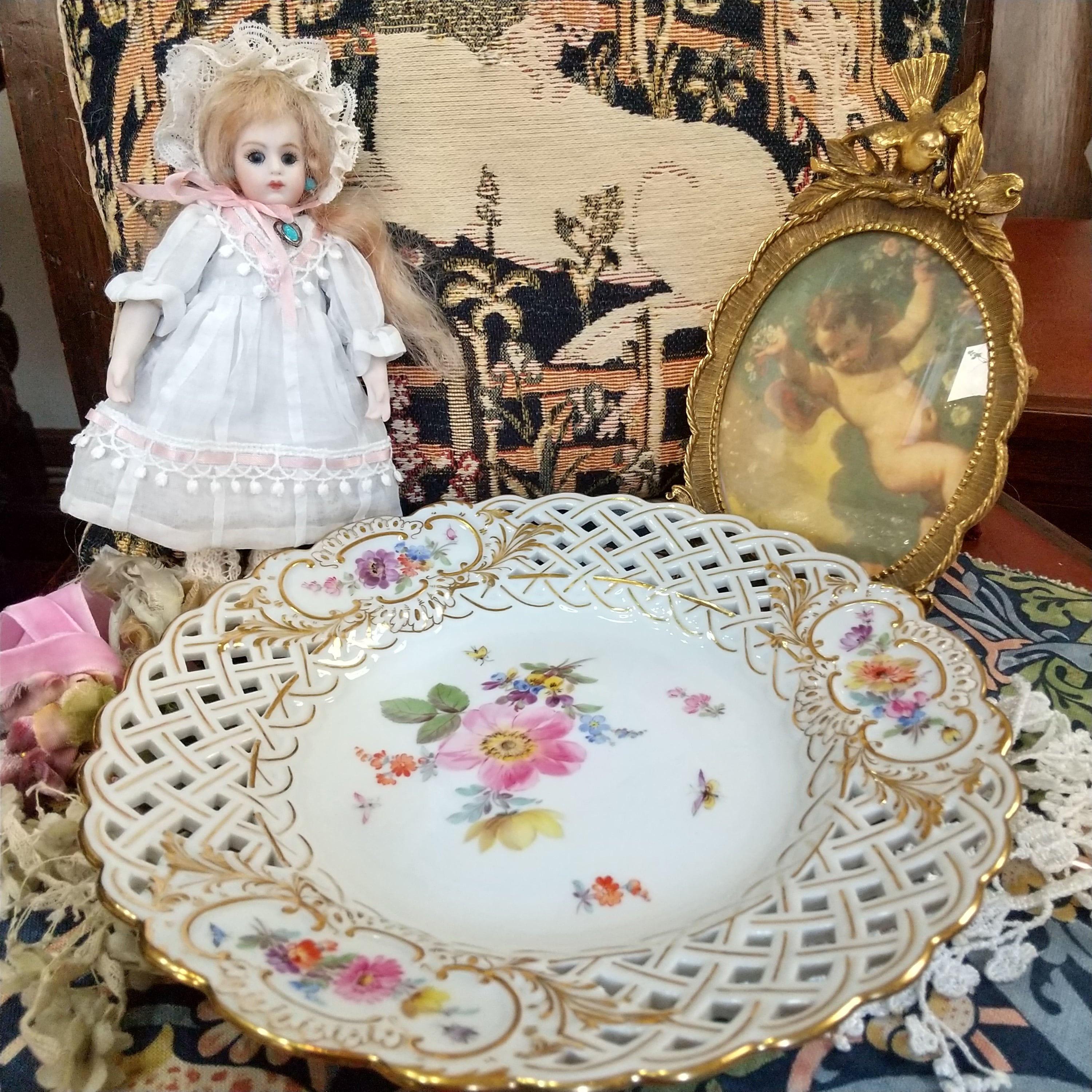 Meissen マイセン♡清楚な手描き花柄のミニ皿♡金彩職人仕上げ♡簡易箱入り♪