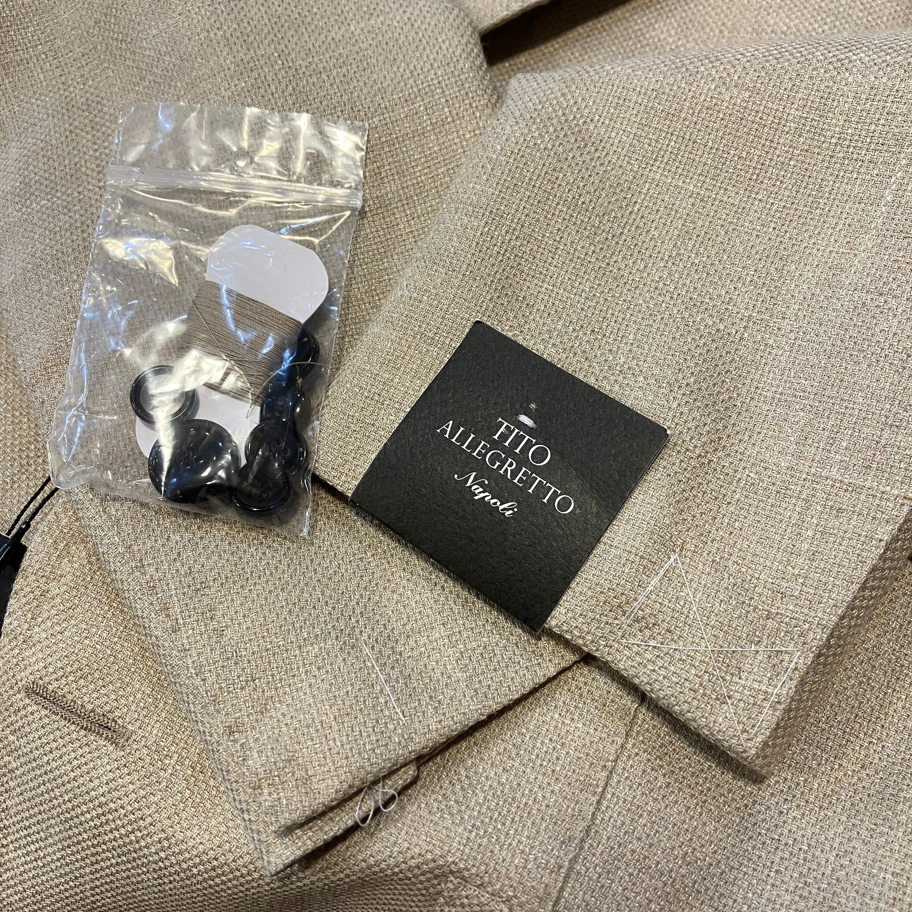 J7431美品 ティトアレグレット サイドアジャスタースラックスリネンスーツ44 TITO ALLEGRETTO WOOL/SILK/LINEN SUIT《46》 | safarionline