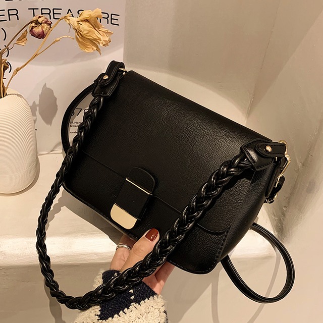 レディーススタイルレッド スクウェア メッセンジャーバッグ Tiancai_Wing_Bag95372586662