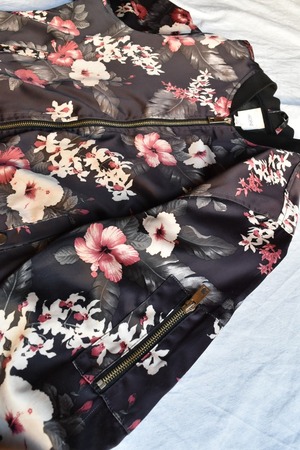 Black flower pattern blouson