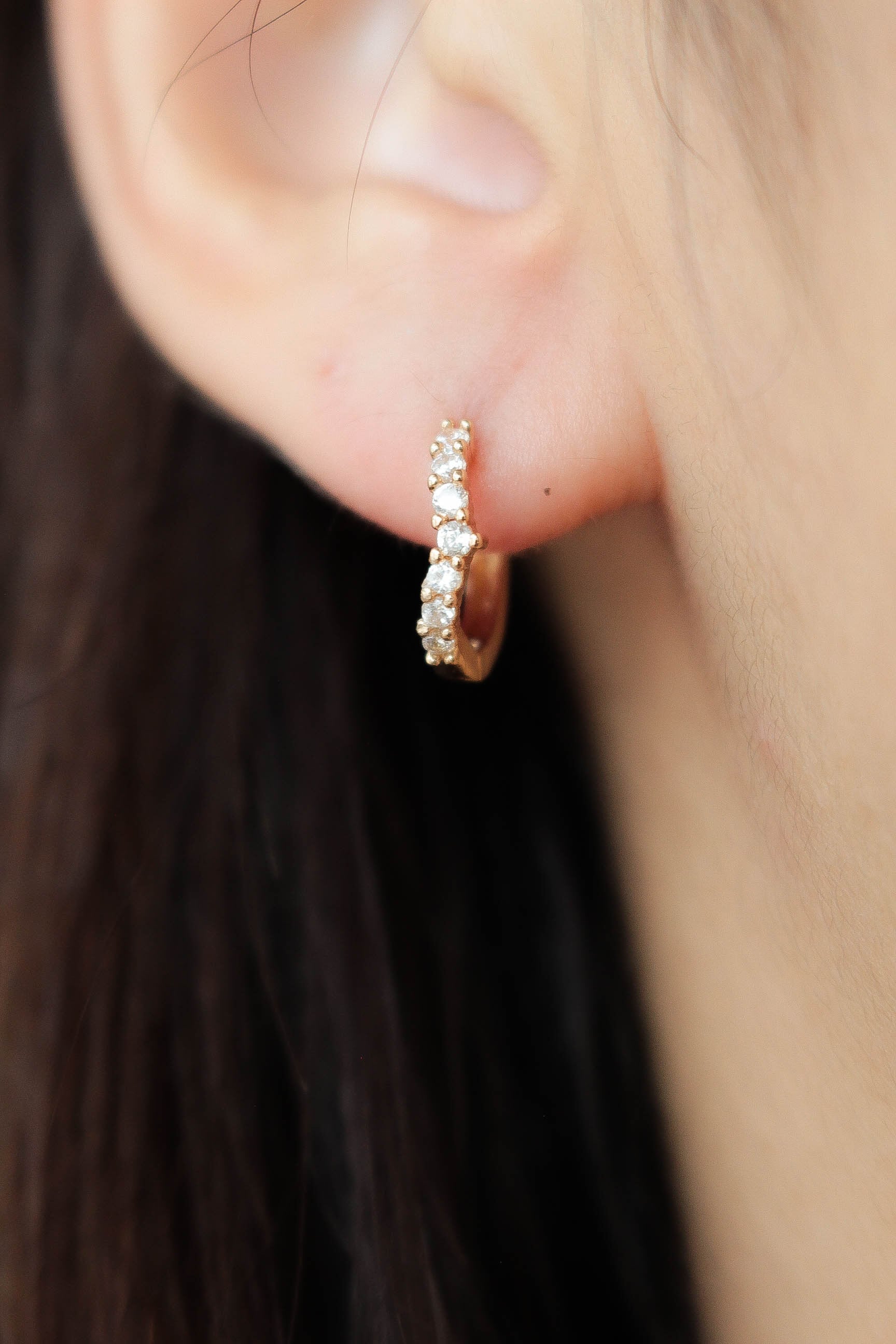 V Shape Zirconia Pierce | ebine(エビネ)|金属アレルギー対応アクセサリー
