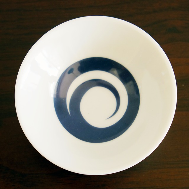 渥美 平皿 平杯 小皿 ぐるぐる平盃 | えんらい商店