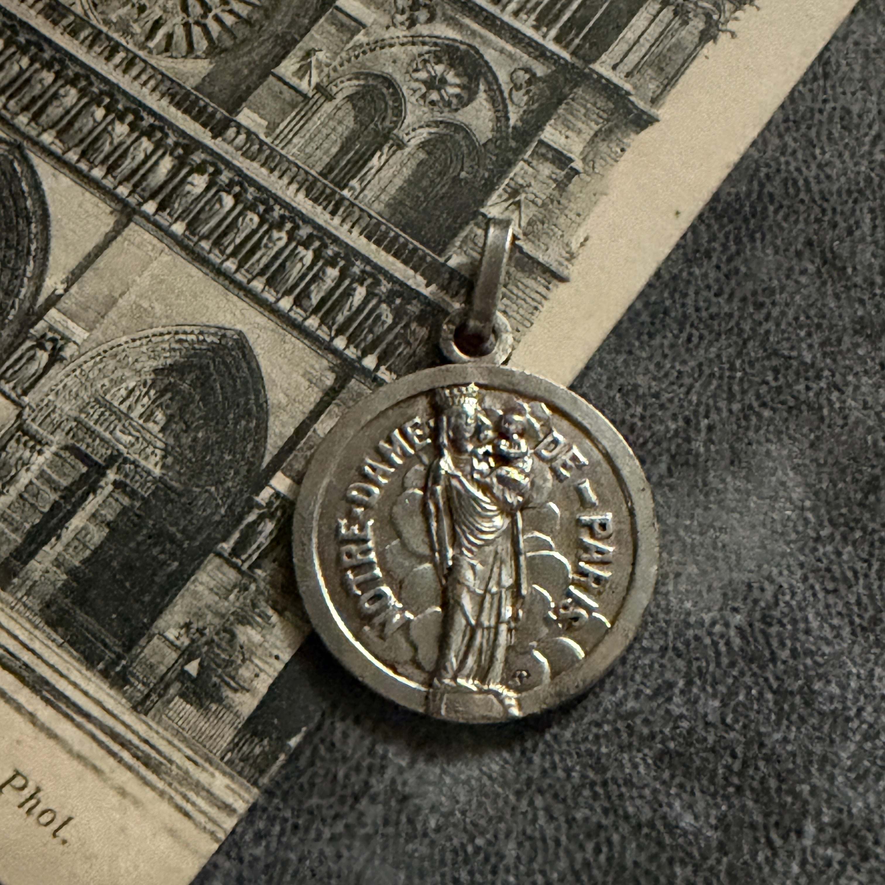 その他のデザイン | Antique medaille Mary