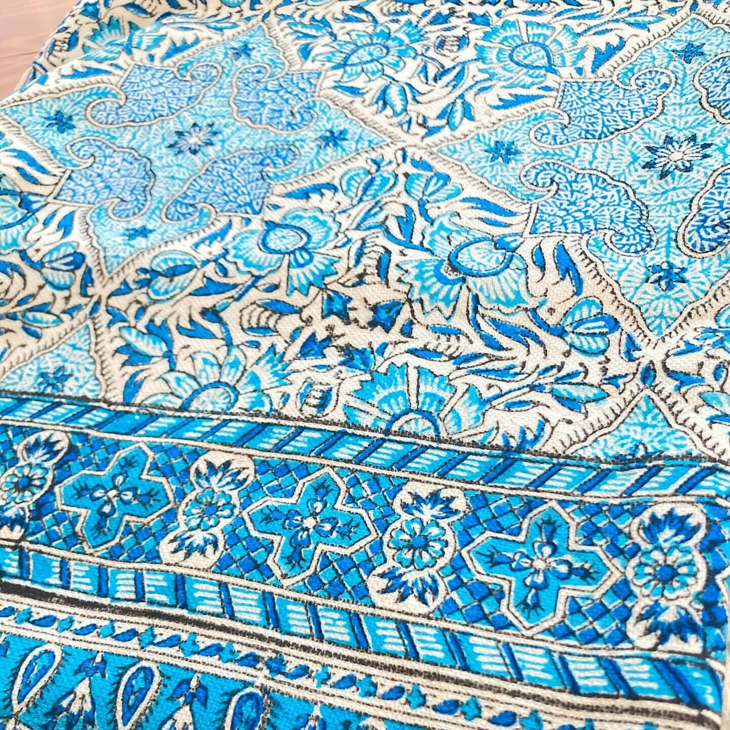 イラン更紗 天然染料　ブルー　四角形　ボタニカル　ペイズリー イラン更紗 ブルー ボタニカル 天然染料 型押し | 世界の輸入雑貨