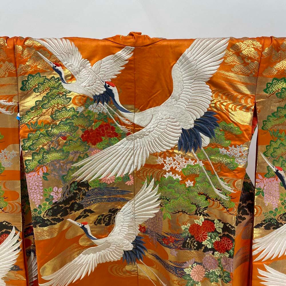 色打掛 正絹 鶴 刺繍 金 赤 打掛 花嫁衣裳 婚礼 リサイクル 中古  