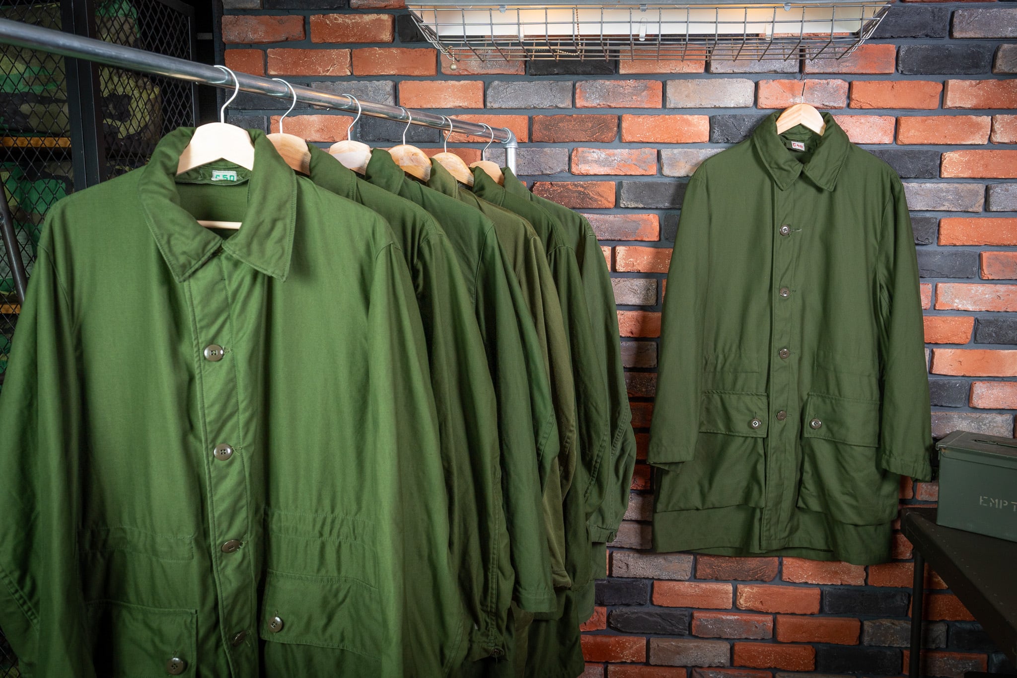 DEAD STOCK スウェーデン軍 M59コート 後染めC150 - ミリタリー DEAD STOCK スウェーデン軍 M59コート 後染めC150 - ミリタリー
