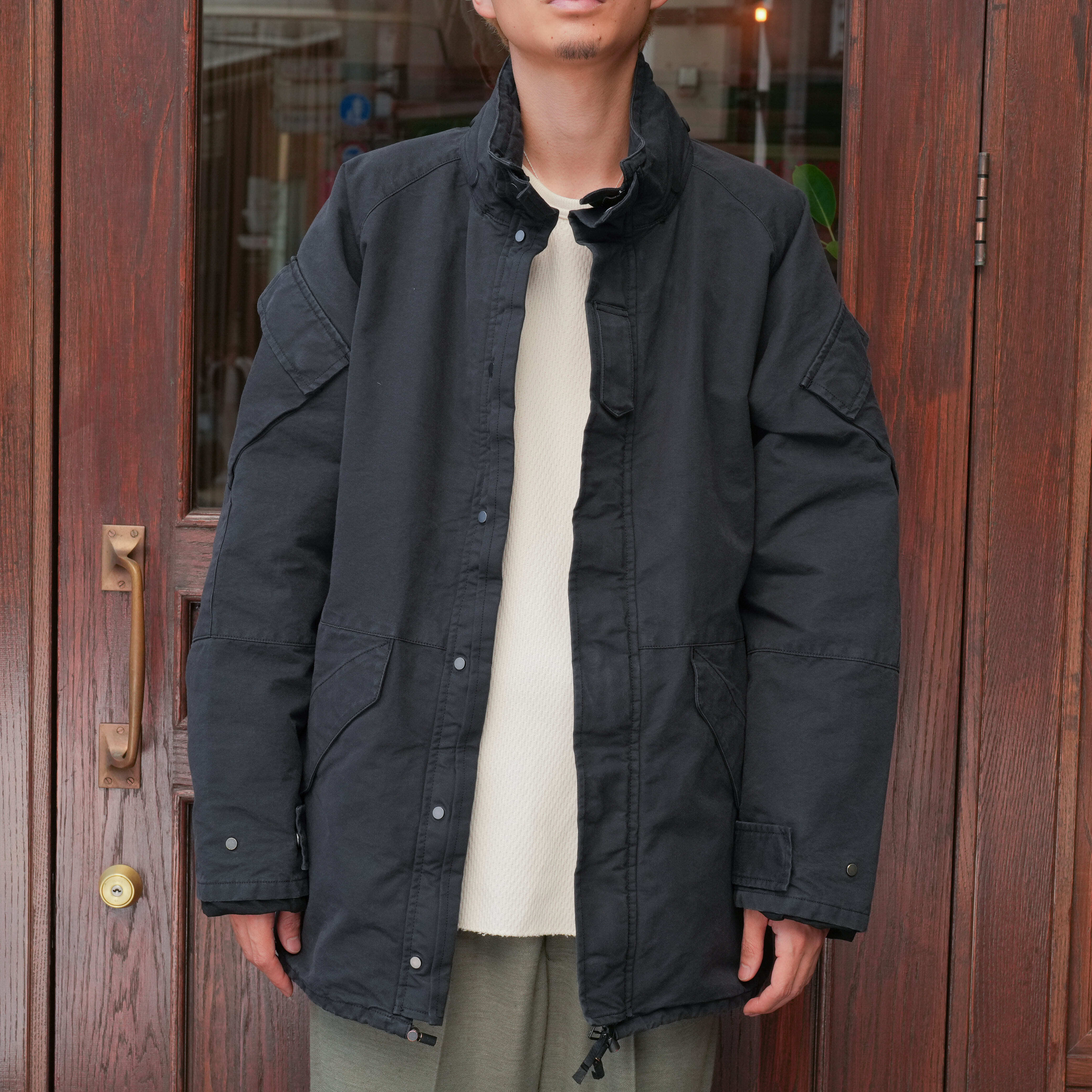 OUTER | khaki