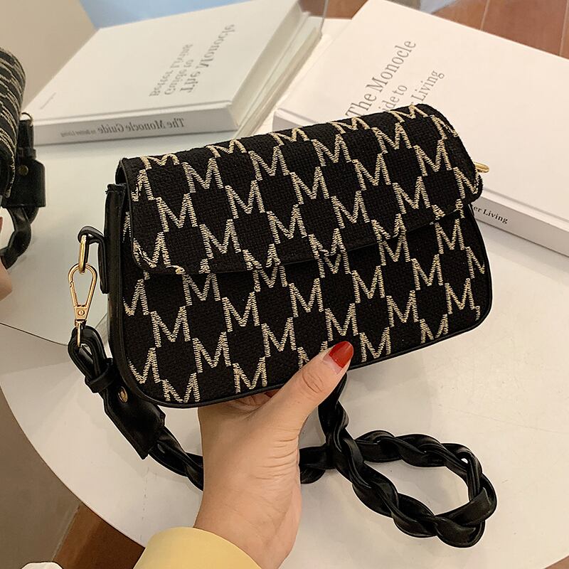 秋冬スモールバッグ2020新しい流行のファッションハイエンド人気メッセンジャーバッグ女性ワイルドインシングルショルダースモールスクエアバッグ Tiancai_Wing_Bag77713238145