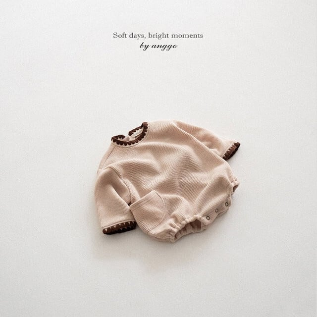 B709【即納】latte romper