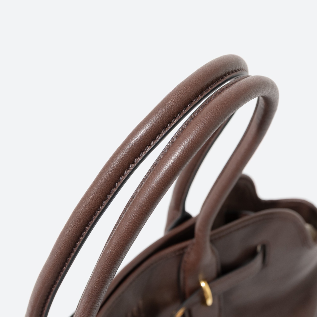 MIU MIU アバンチュール ナッパレザー バッグ ラージ ブライアウッド