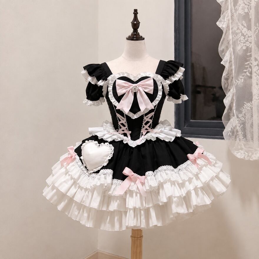 黒苺メイドの午後 ビッグハートリボン多段フリル甘ロリメイドワンピース