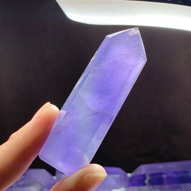 3.希少カラー・すみれ色フローライトポイント