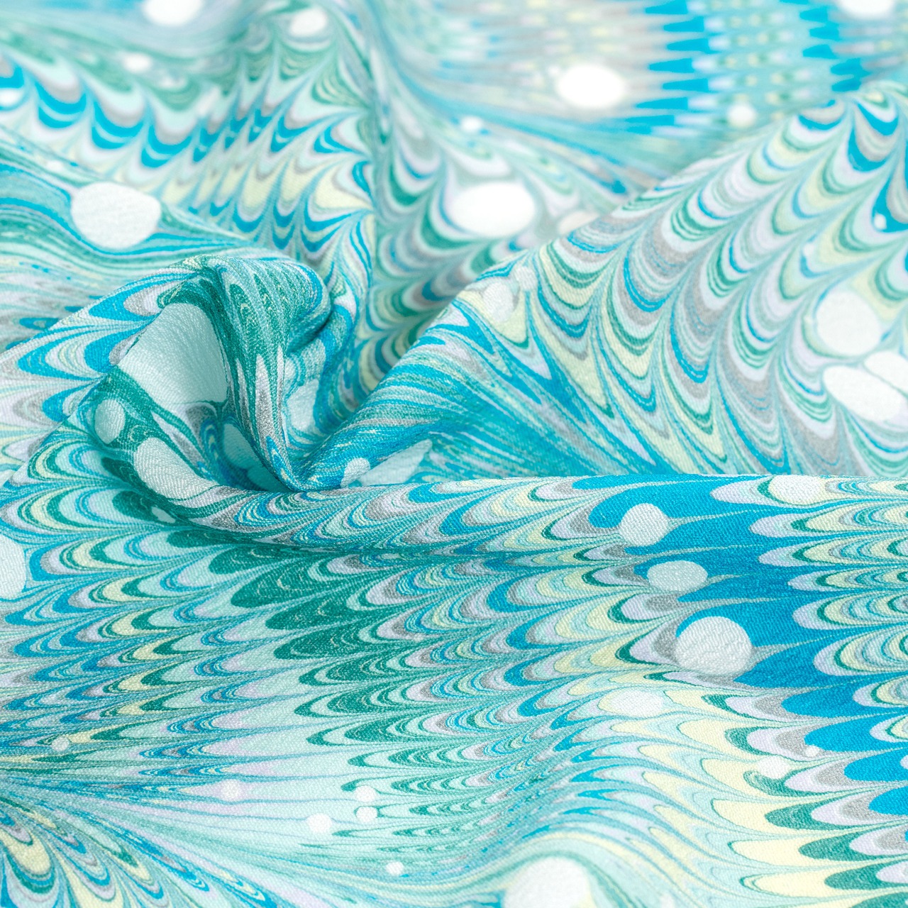 「雪明かり」〜洗えるきもの（シルジェリー）〜