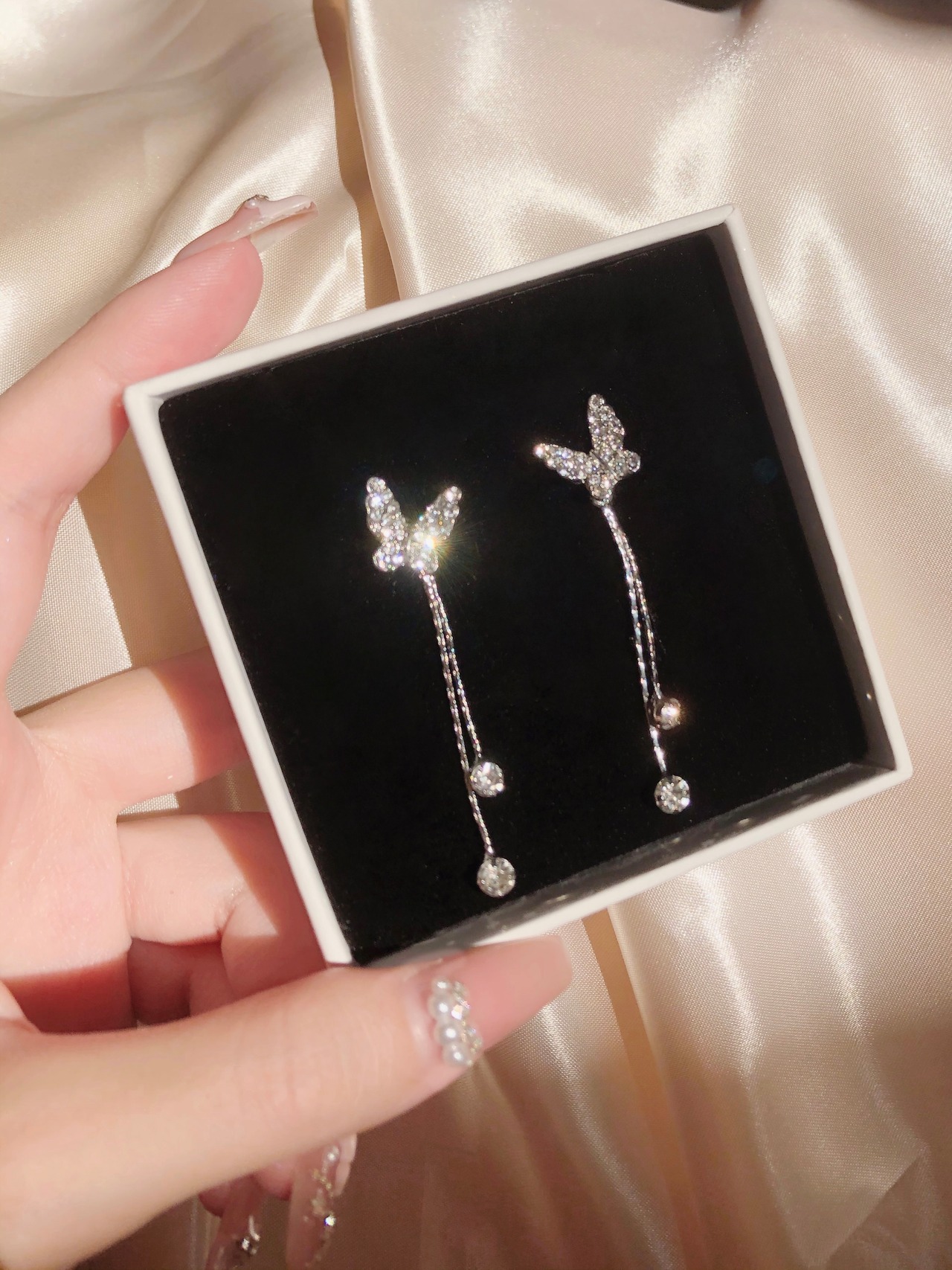 【再入荷】butterfly bijou chain pierce/earring