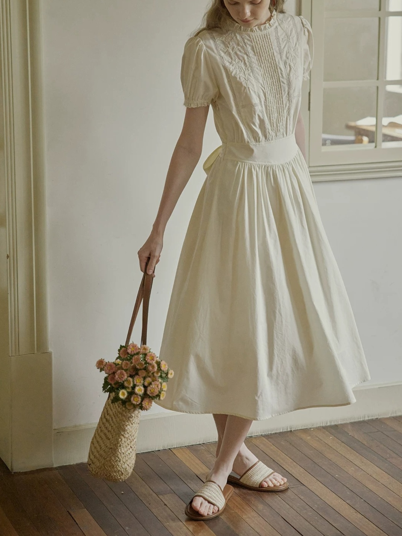 Antique Porcelaine Embroidery Dress F0734
