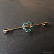 英国アンティークジュエリー 15ctゴールド 天然ターコイズ 真珠 ハート バーブローチ (ソーティングメモ付)