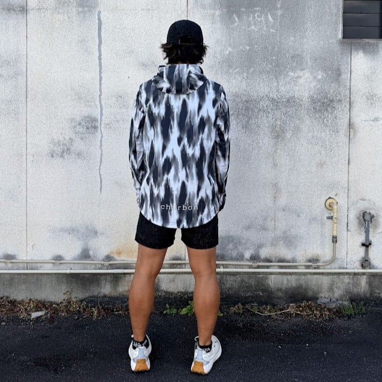 charbon running シャルボン 24AW フーディー パーカー XL charbon / GRAPHIC NYLON PACKABLE HOODIE（BLACK） | 道がまっすぐ