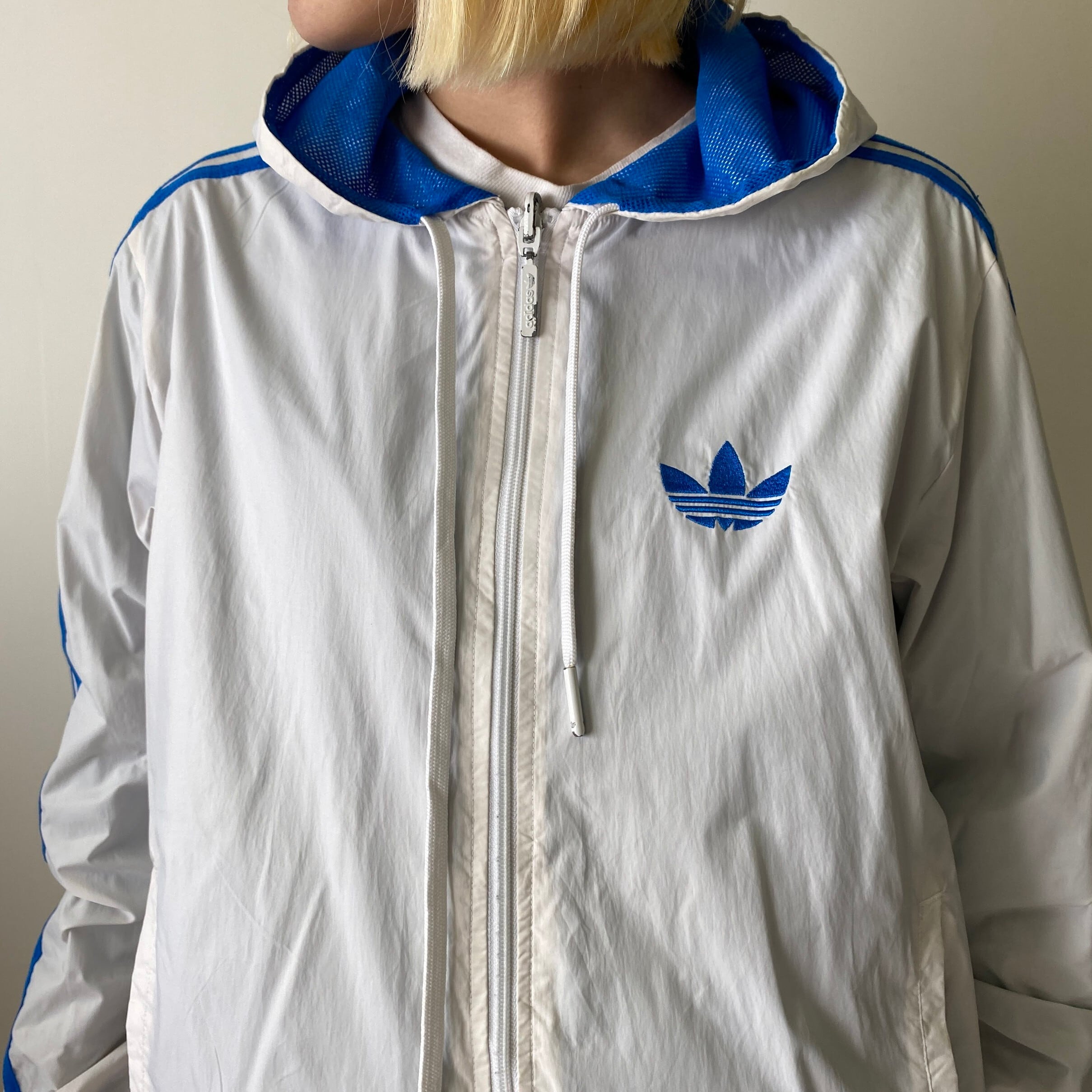 Adidas アディダス ジャージ スポーツウェア ジップパーカー L 刺繍ロゴ おトク
