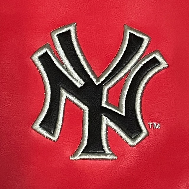 ヴィンテージ ニューヨークヤンキース スタジャン 激レアフェイクレザージャケット 中綿入り Mlbオフィシャル New York Yankees レッド ブラック Lサイズ ヴィンテージ古着 アンティーク商品取扱い Black Smith ブラックスミス スペシャルビンテージ Vintage