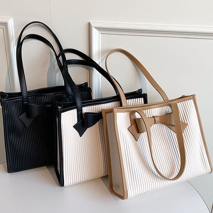 3色 レザーパイピングリボンショルダーバッグ Sucrier シュクリエ お砂糖みたいに甘くてかわいい 量産型プチプラガーリー服 通販