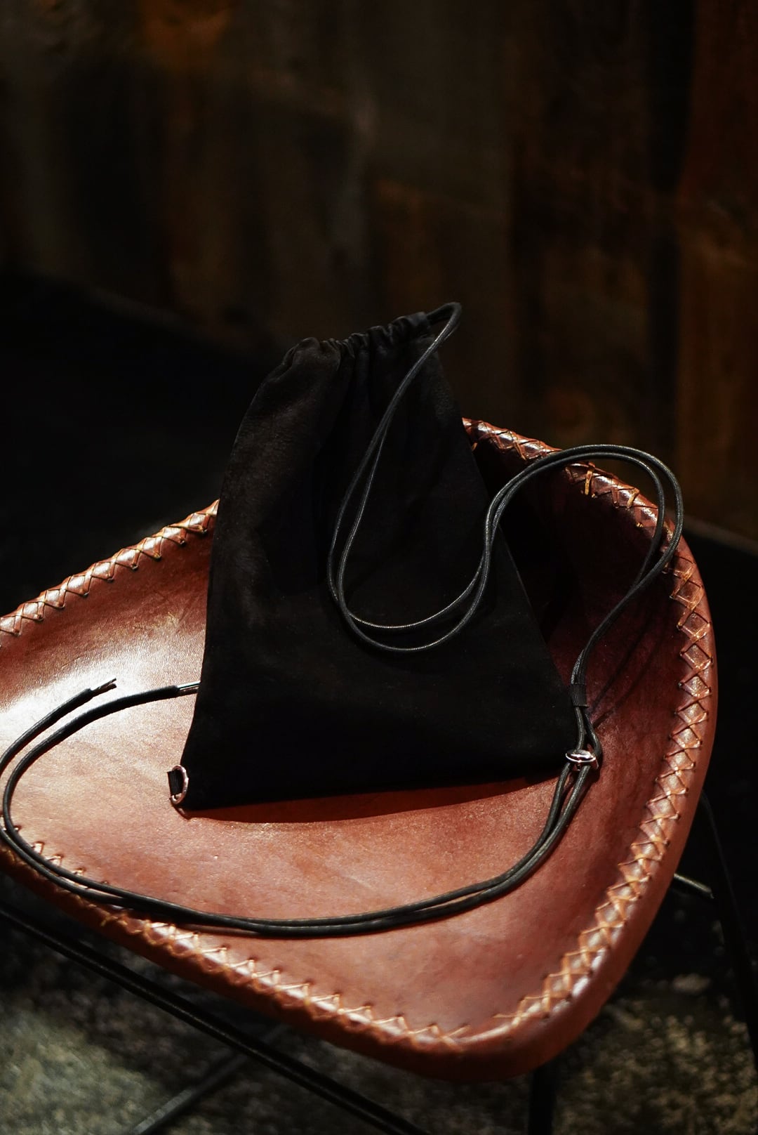 KINCHAKU NUBUCK BLACK OIT-L005 | oitan