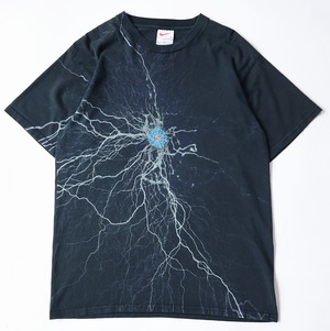 90S NIKE SWOOSH LIGHTNING ALL OVER PRINT TSHIRT