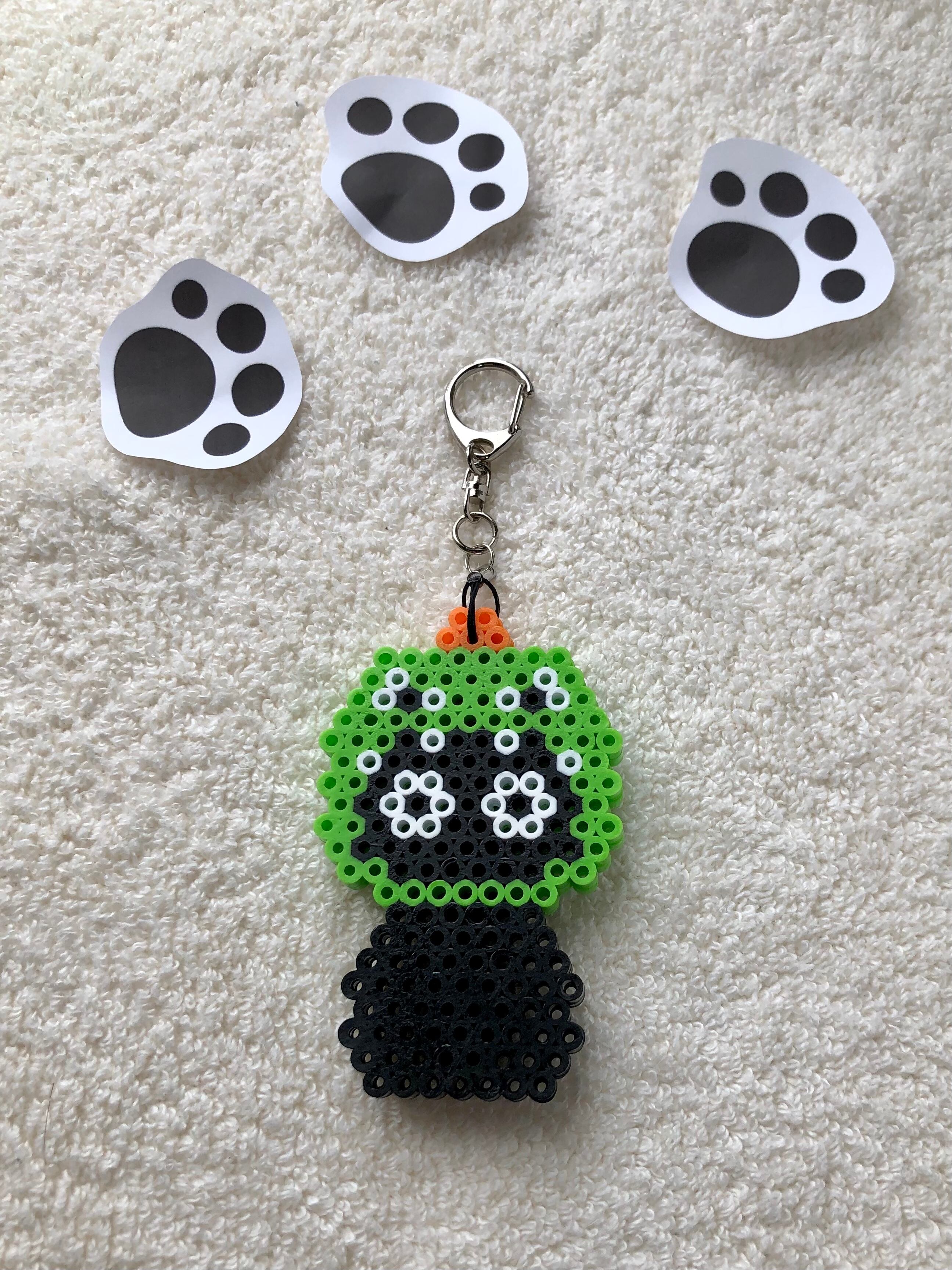 NO.388 カスタムキーホルダー　猫ちゃんビーズ　リボン　手染めビーズ NO.388 カスタムキーホルダー 猫ちゃんビーズ リボン 手染めビーズ NO