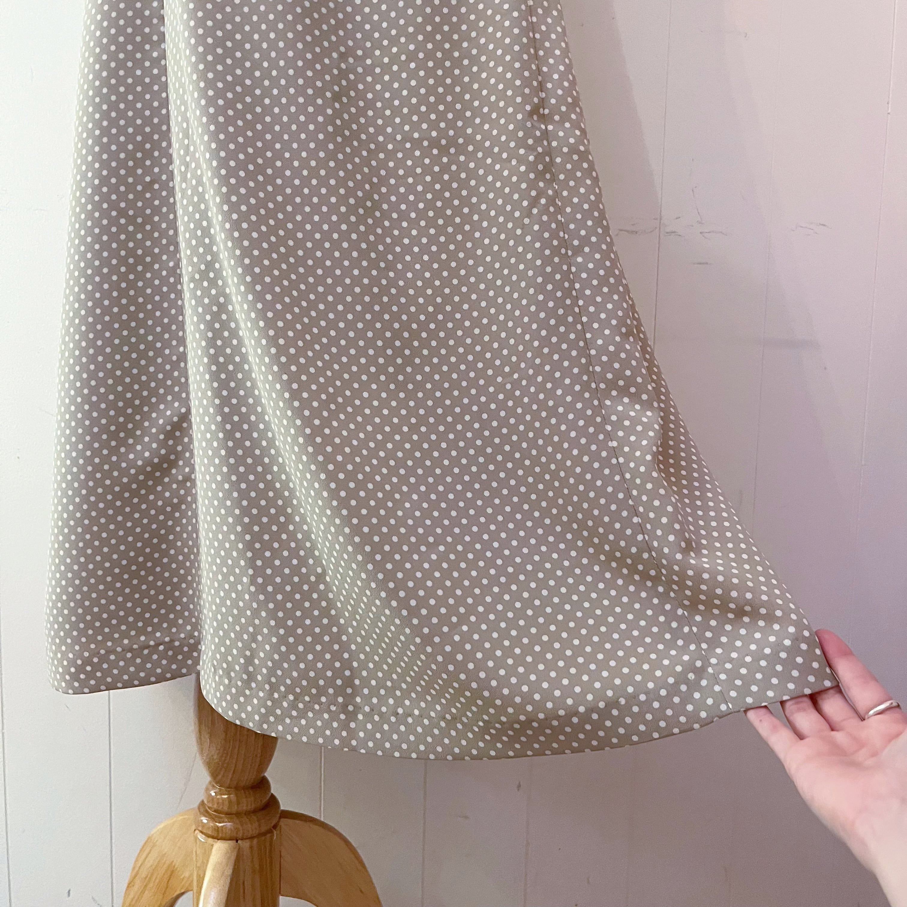 beige dot waist ribbon jumper skirt
