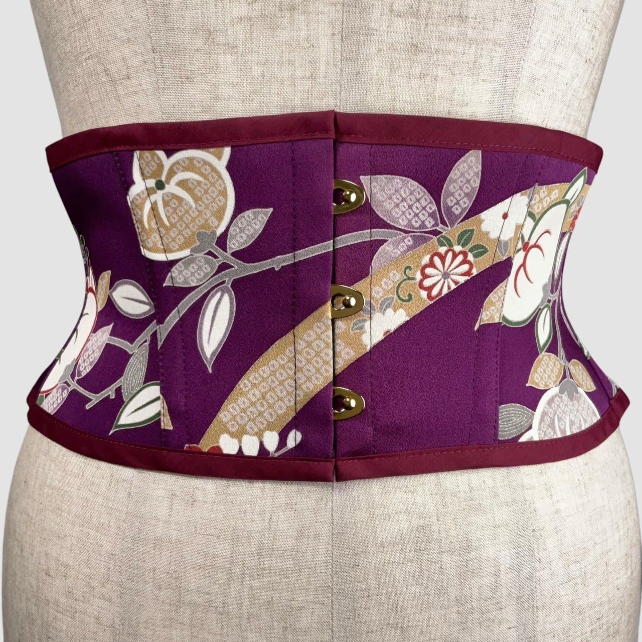 着物コルセット(振袖より制作)Kimono Corset (Made of Furisode-Kimono)