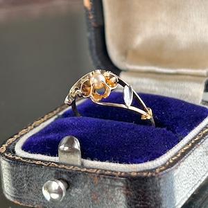 アンティーク　貴重な戦前の桜モチーフリング