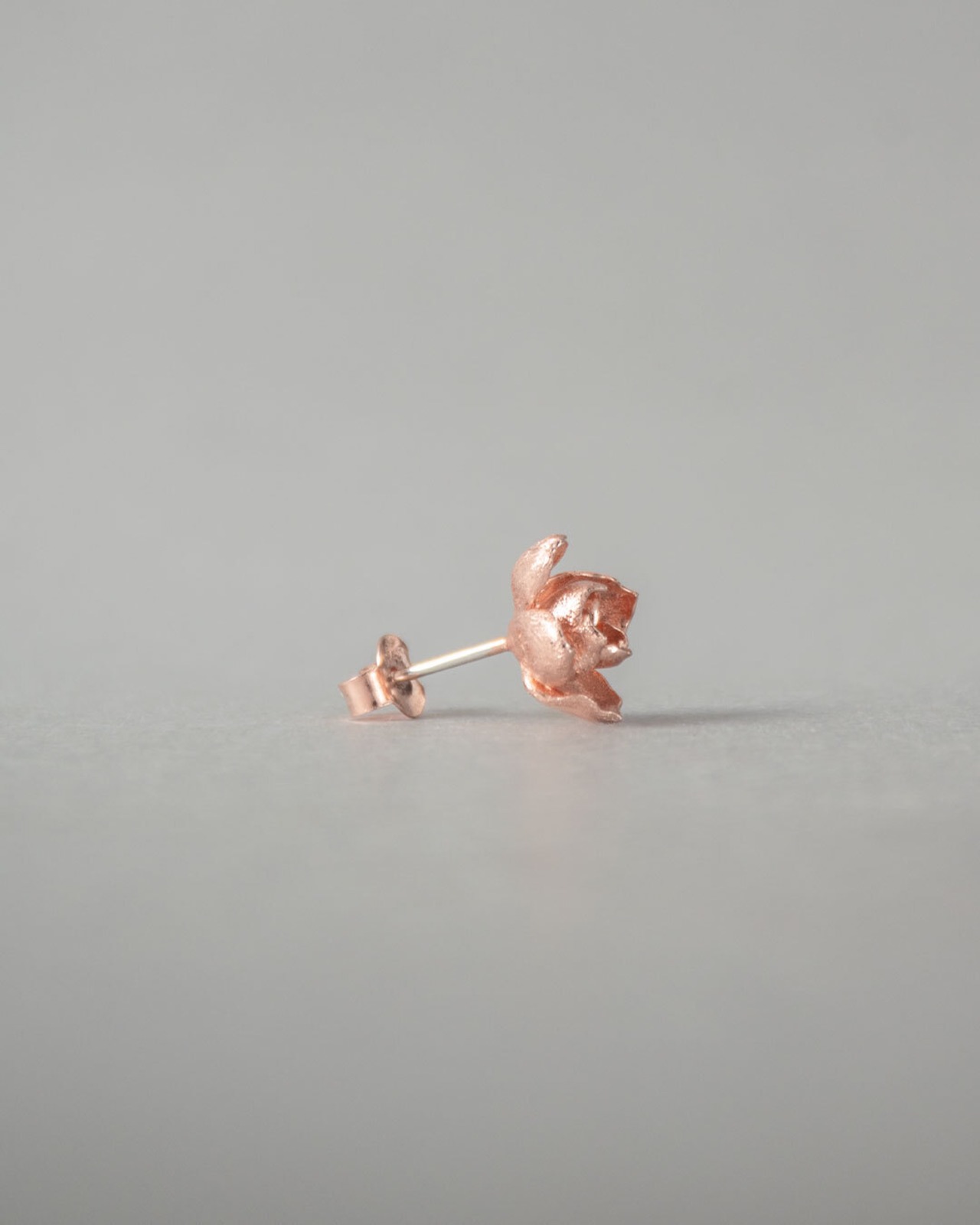 〔K18RGP〕茉莉花 ピアス